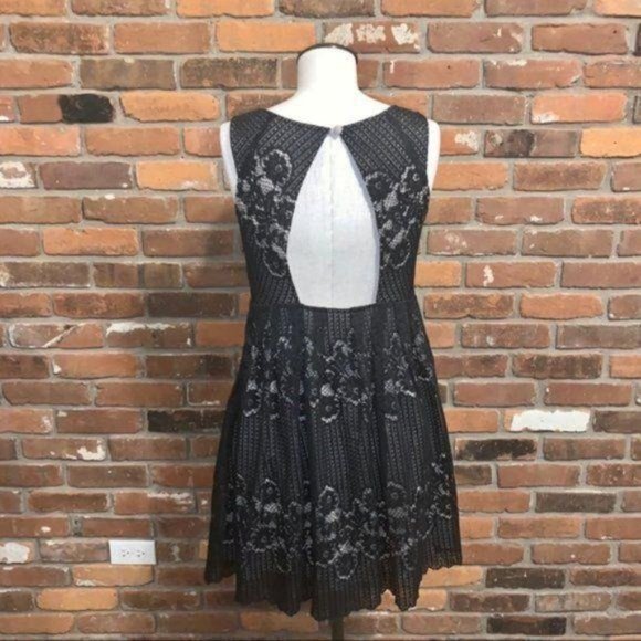 Free People Black Lace Cut Out Mini Dress Size 4 - Picture 5 of 8